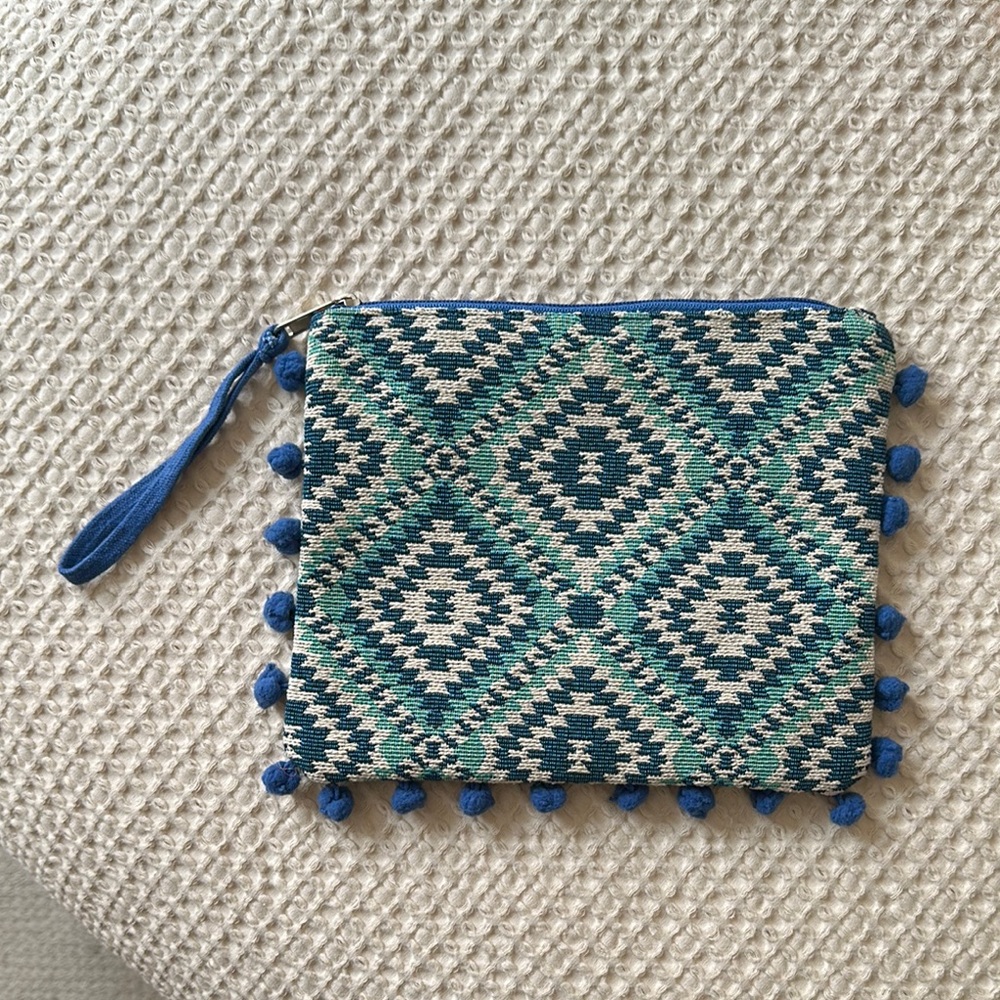 Colorful Patterned Clutch Set - Picture 6 of 13